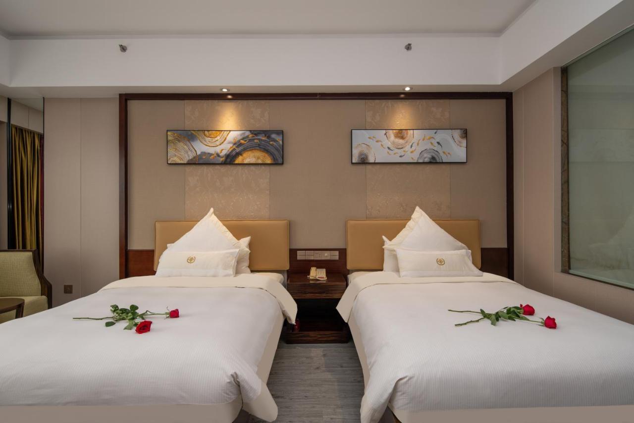 King Royal Hotel Yunfu Exterior foto